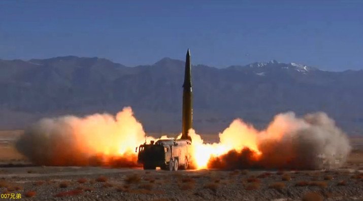 China despliega misiles cerca de Taiwan y EE.UU. les prepara gran envío de armamento